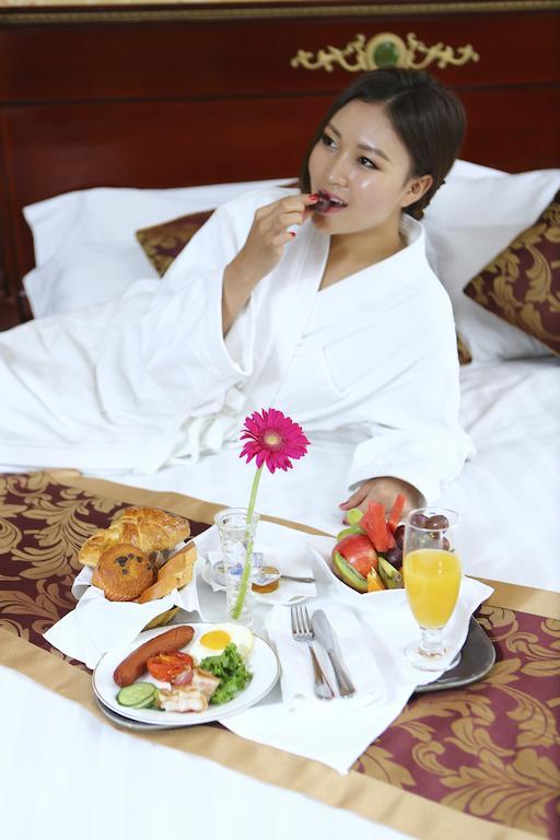 Royal House Hotel Уланбатар Стая снимка