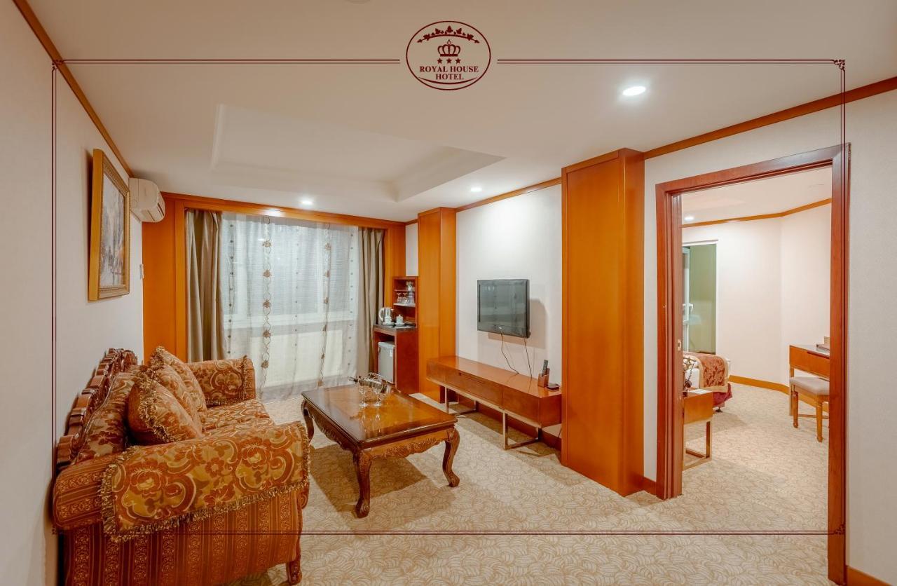 Royal House Hotel Уланбатар Екстериор снимка